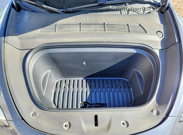 7SAYGDEE1NA018008 2022 TESLA MODEL Charcoal Սալոնի հետևի տեսք