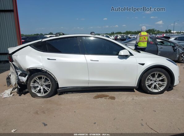 7SAYGDEE1NF407833 2022 TESLA MODEL Y Белый Вид сзади