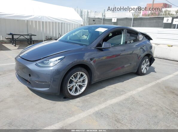 7SAYGDEE1PA024149 2023 TESLA MODEL Y Серый Передняя левая четверть