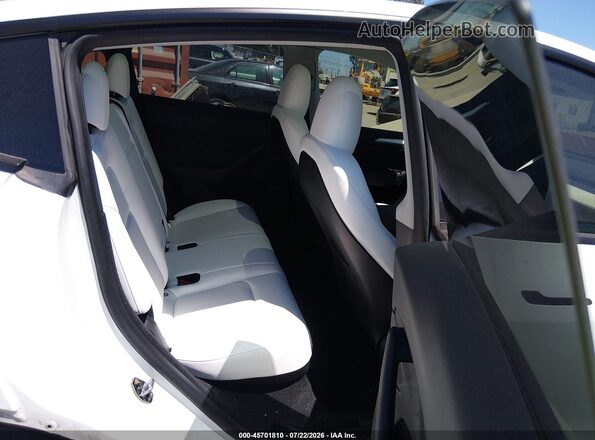 7SAYGDEE1PA094752 2023 TESLA MODEL Y Белый Вид наклейки с VIN-кодом