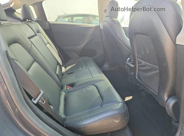 7SAYGDEE1PA197492 2023 TESLA MODEL Gray Вид задніх сидінь