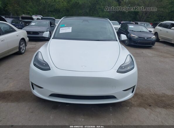 7SAYGDEE1PF668415 2023 TESLA MODEL Y White Widok deski rozdzielczej