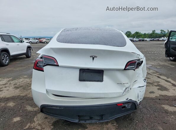 7SAYGDEE1RF197224 2024 TESLA MODEL White Rear view