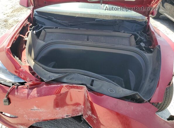 7SAYGDEE1SF301443 2025 TESLA MODEL Красный Вид подкапотного пространства