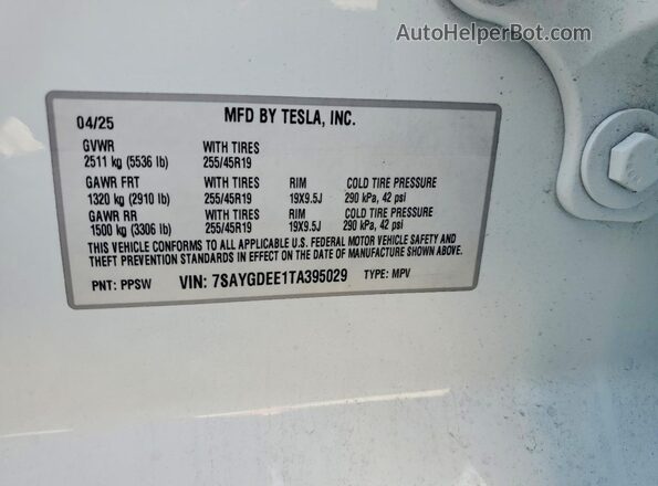 7SAYGDEE1TA395029 2026 TESLA MODEL Белый Вид подкапотного пространства