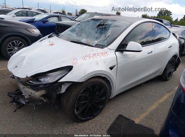 7SAYGDEE2NF331801 2022 TESLA MODEL Y Белый Передняя левая четверть