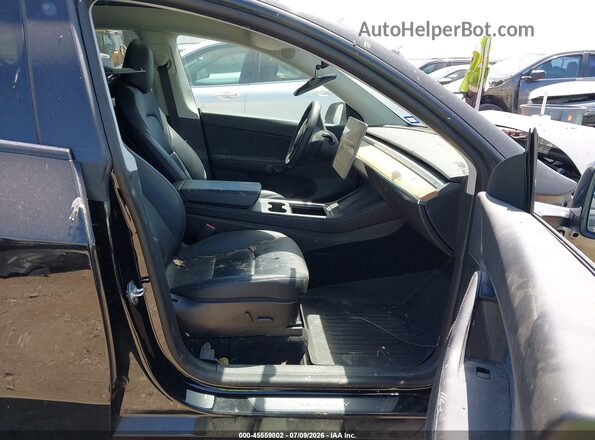 7SAYGDEE2NF359405 2022 TESLA MODEL Y Black Widok wnętrza z przodu