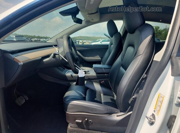 7SAYGDEE2NF365429 2022 TESLA MODEL White Вид салону спереду