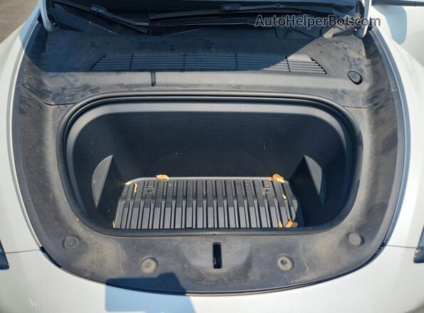 7SAYGDEE2NF365429 2022 TESLA MODEL White Вид задньої частини салону
