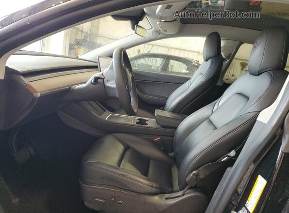 7SAYGDEE2NF365785 2022 TESLA MODEL Black წინა სალონის ხედი