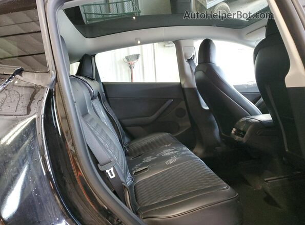 7SAYGDEE2NF365785 2022 TESLA MODEL Black უკანა სალონის ხედი