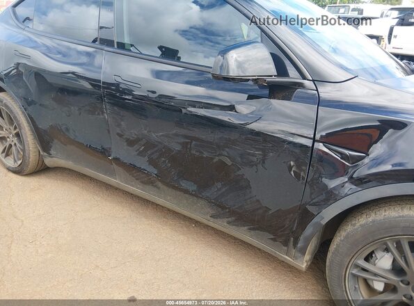 7SAYGDEE2PA107251 2023 TESLA MODEL Y Черный Вид спереди