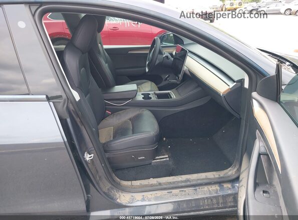 7SAYGDEE2PF594339 2023 TESLA MODEL Y Gray Widok wnętrza z przodu