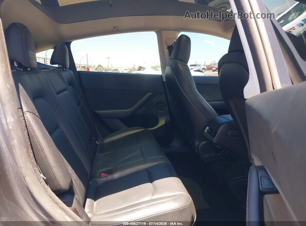 7SAYGDEE2PF840550 2023 TESLA MODEL Y Gray Vista de la etiqueta del VIN