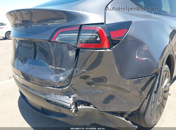 7SAYGDEE2PF840550 2023 TESLA MODEL Y Gray Vista frontal