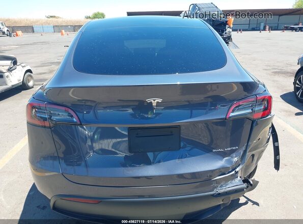7SAYGDEE2PF840550 2023 TESLA MODEL Y Gray 