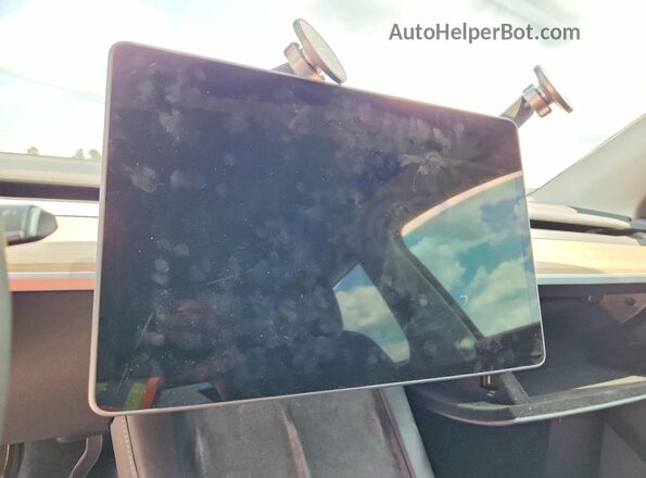 7SAYGDEE2RA222449 2024 TESLA MODEL Gray Vista del cuadro de instrumentos