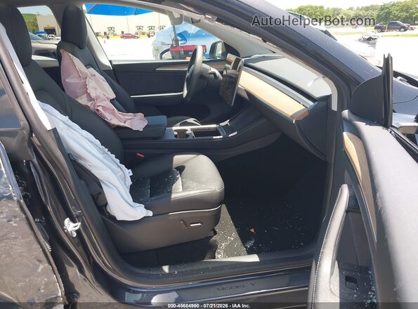 7SAYGDEE2RA255659 2024 TESLA MODEL Y Gray წინა სალონის ხედი