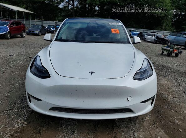 7SAYGDEE2RA328562 2024 TESLA MODEL White Front view
