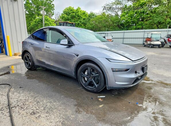 7SAYGDEE2TA458509 2026 TESLA MODEL Silver Front right