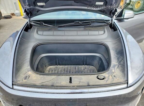 7SAYGDEE2TA458509 2026 TESLA MODEL Silver Rear interior view