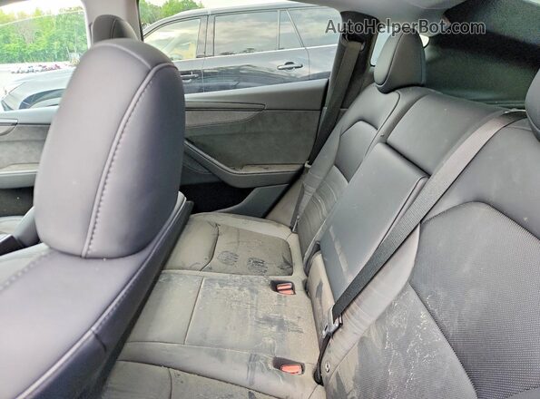 7SAYGDEE2TA458509 2026 TESLA MODEL Silver Rear seats view