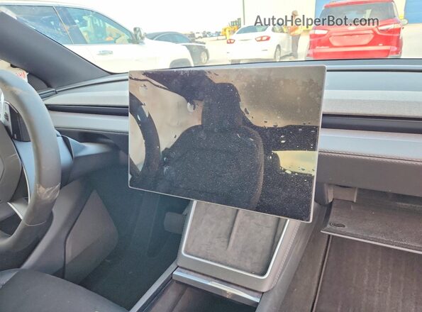 7SAYGDEE2TA634698 2026 TESLA MODEL Синий Вид щитка приборов