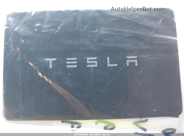 7SAYGDEE2TF404856 2026 TESLA MODEL Y Серебряный Вид панели приборов