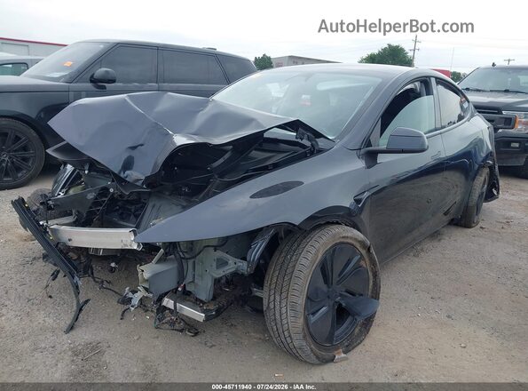 7SAYGDEE2TF411998 2026 TESLA MODEL Y Серый Передняя левая четверть