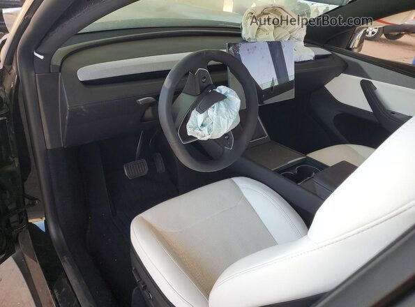 7SAYGDEE2TF627494 2026 TESLA MODEL Black წინა პანელის ხედი