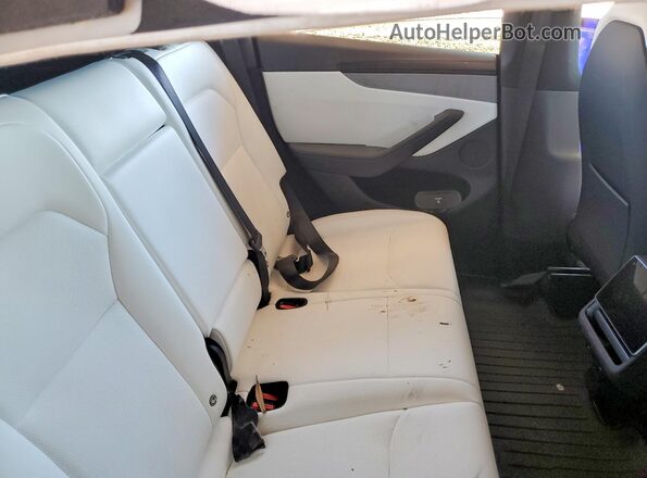 7SAYGDEE2TF627494 2026 TESLA MODEL Black უკანა სავარძლების ხედი
