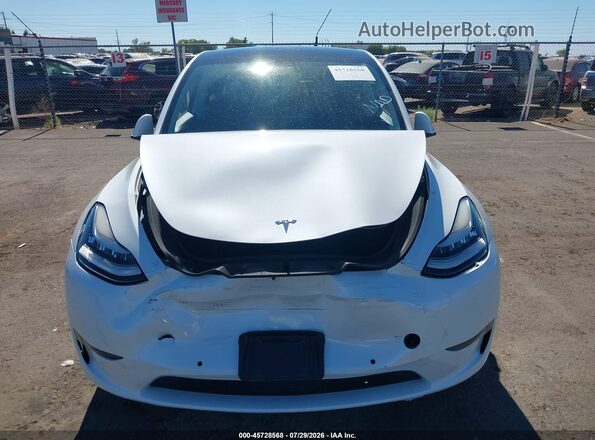 7SAYGDEE3NF373166 2022 TESLA MODEL Y White Dashboard view