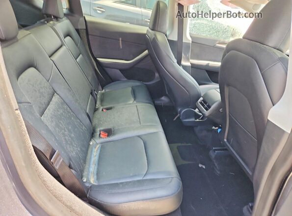 7SAYGDEE3PA075300 2023 TESLA MODEL Gray Հետևի նստատեղերի տեսք