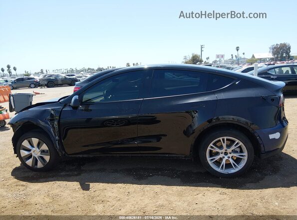 7SAYGDEE3PA152568 2023 TESLA MODEL Y Black Vista interior trasera
