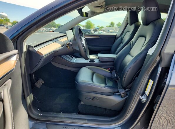 7SAYGDEE3PF838905 2023 TESLA MODEL Gray Вид салону спереду