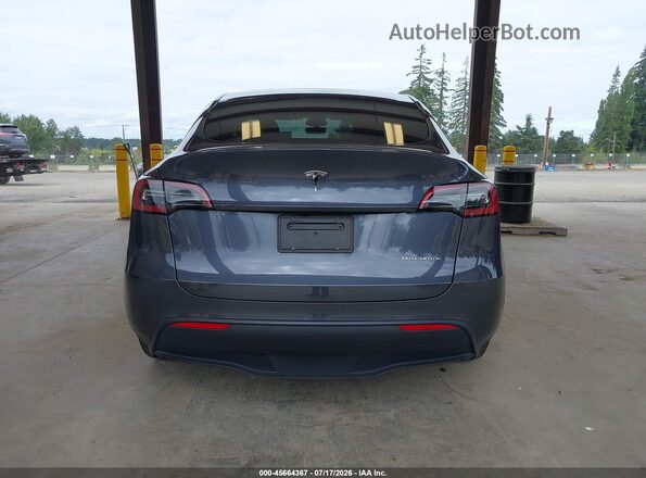 7SAYGDEE3PF921590 2023 TESLA MODEL Y Gray 