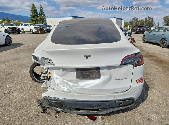 7SAYGDEE3RA239678 2024 TESLA MODEL Белый Вид сзади