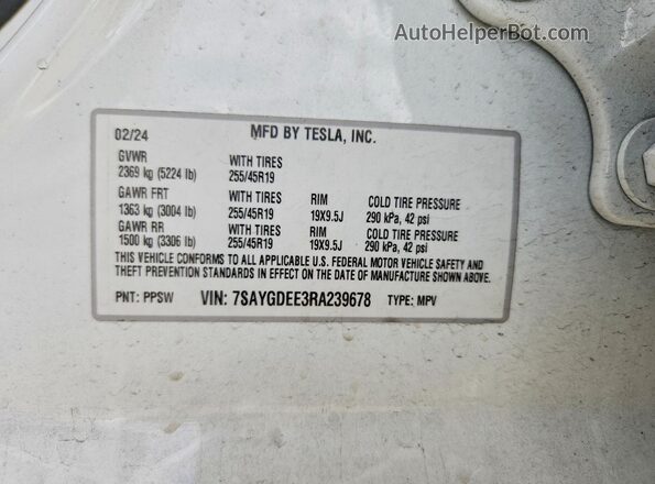 7SAYGDEE3RA239678 2024 TESLA MODEL Белый Вид подкапотного пространства