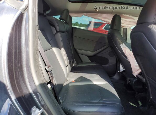 7SAYGDEE3RA263446 2024 TESLA MODEL Gray Հետևի նստատեղերի տեսք