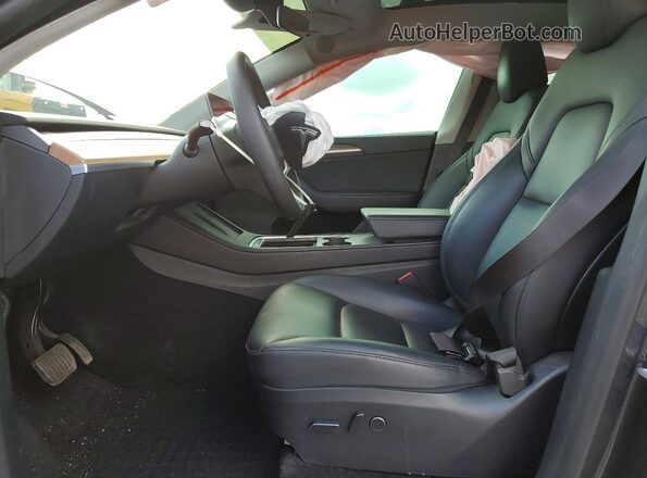 7SAYGDEE3RA263446 2024 TESLA MODEL Gray Սալոնի դիմացի տեսք