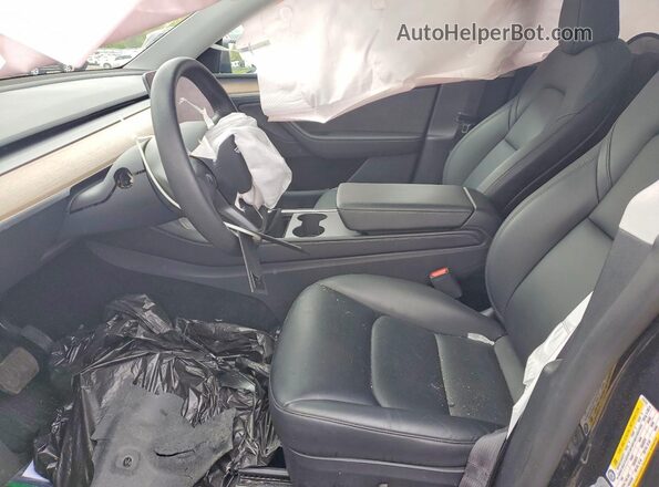 7SAYGDEE3RA278724 2024 TESLA MODEL Gray Սալոնի դիմացի տեսք