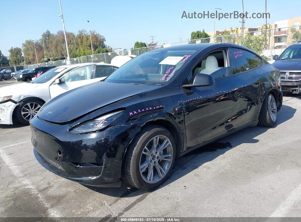 7SAYGDEE3RF004443 2024 TESLA MODEL Y Black Առջևի ձախ երեք քառորդ տեսարան