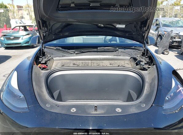 7SAYGDEE3RF004443 2024 TESLA MODEL Y Black Հետևի տեսք