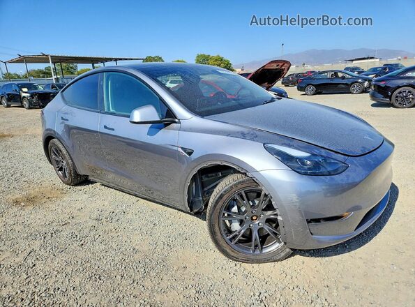 7SAYGDEE3SA344906 2025 TESLA MODEL Silver Przód prawy