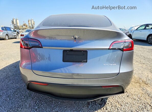 7SAYGDEE3SA344906 2025 TESLA MODEL Silver Widok z tyłu