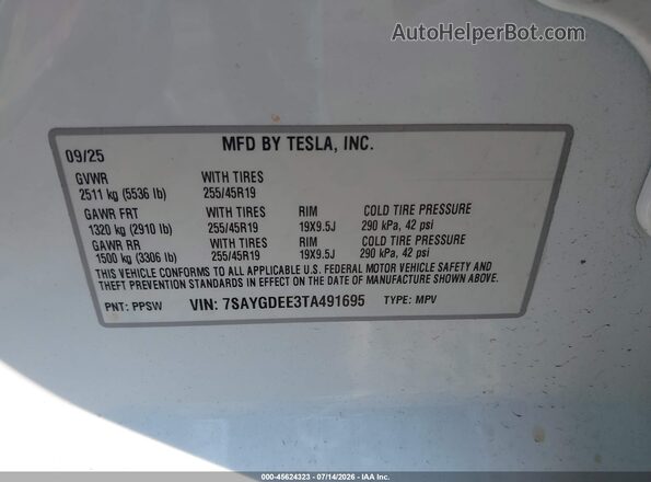7SAYGDEE3TA491695 2026 TESLA MODEL Y White Engine compartment view