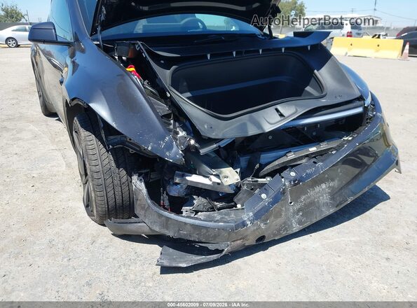 7SAYGDEE3TF658804 2026 TESLA MODEL Y Gray Rear interior view