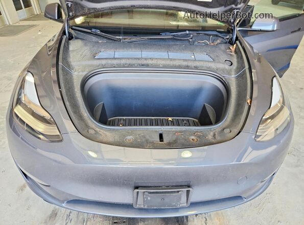 7SAYGDEE4NA020013 2022 TESLA MODEL Teal Vista del compartimento del motor