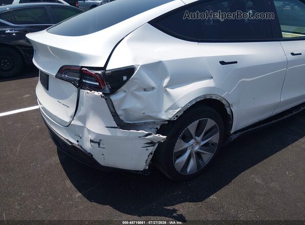 7SAYGDEE4NF374746 2022 TESLA MODEL Y White 