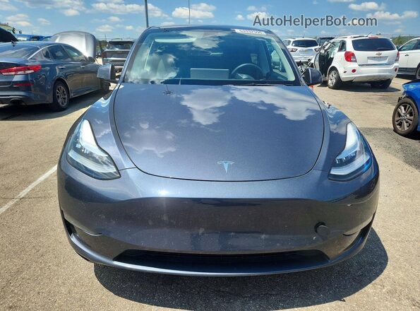7SAYGDEE4PA050468 2023 TESLA MODEL Gray Front view